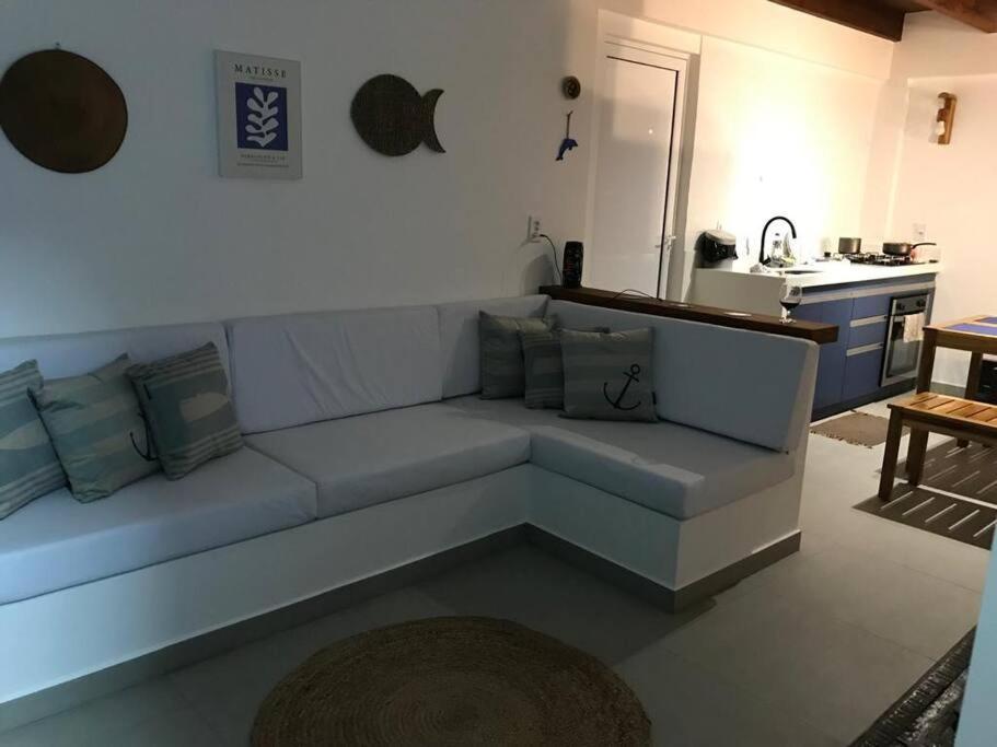 Novíssima casa à 3 mins da praia de Geribá