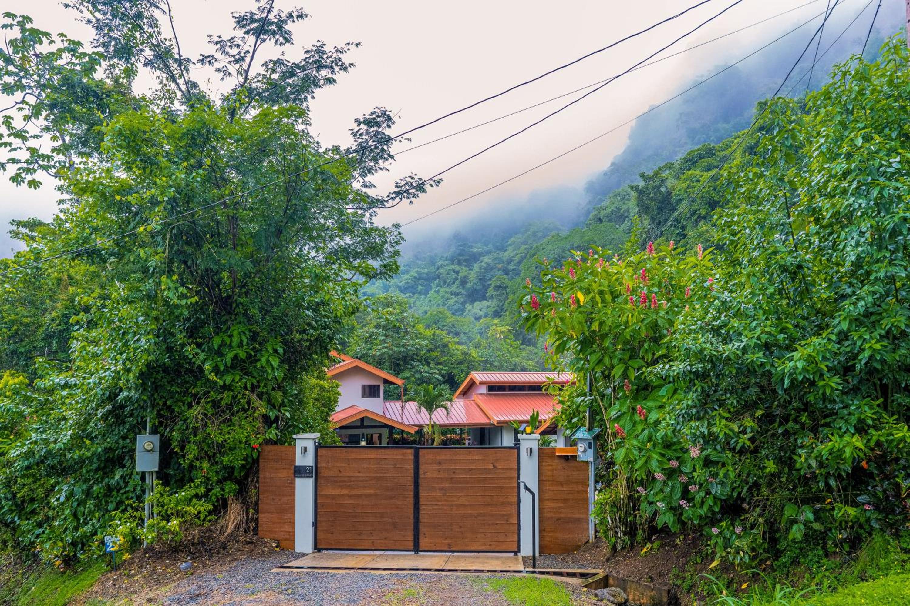 Casa de Orion - Main House