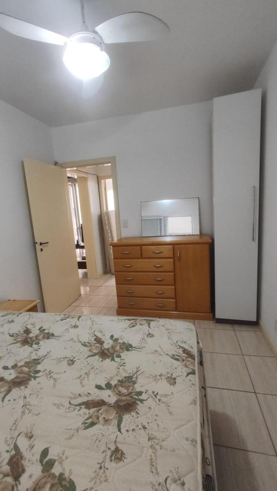 Amplo apartamento próximo ao Mar-Mar Grosso-Laguna
