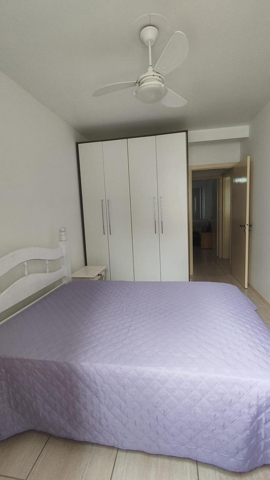 Amplo apartamento próximo ao Mar-Mar Grosso-Laguna