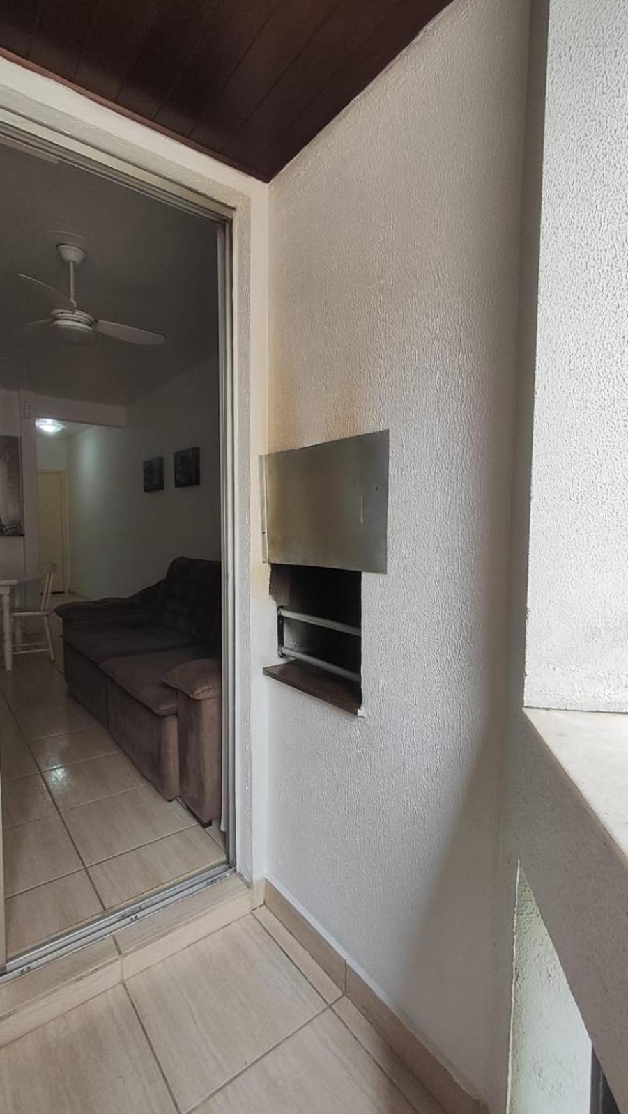 Amplo apartamento próximo ao Mar-Mar Grosso-Laguna