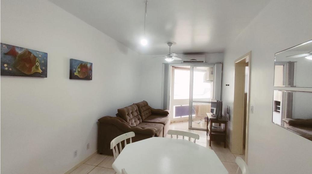 Amplo apartamento próximo ao Mar-Mar Grosso-Laguna