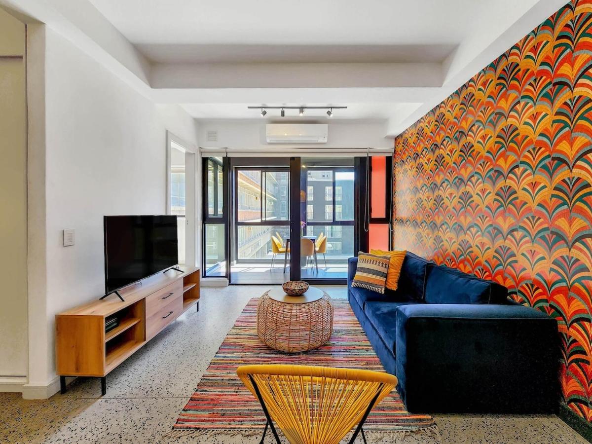 Chic Urban Apartment • Prime Cape Town Location