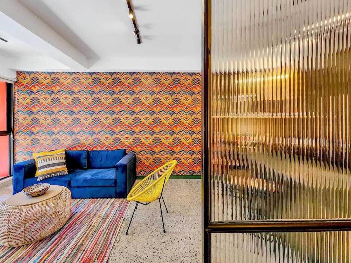 Chic Urban Apartment • Prime Cape Town Location