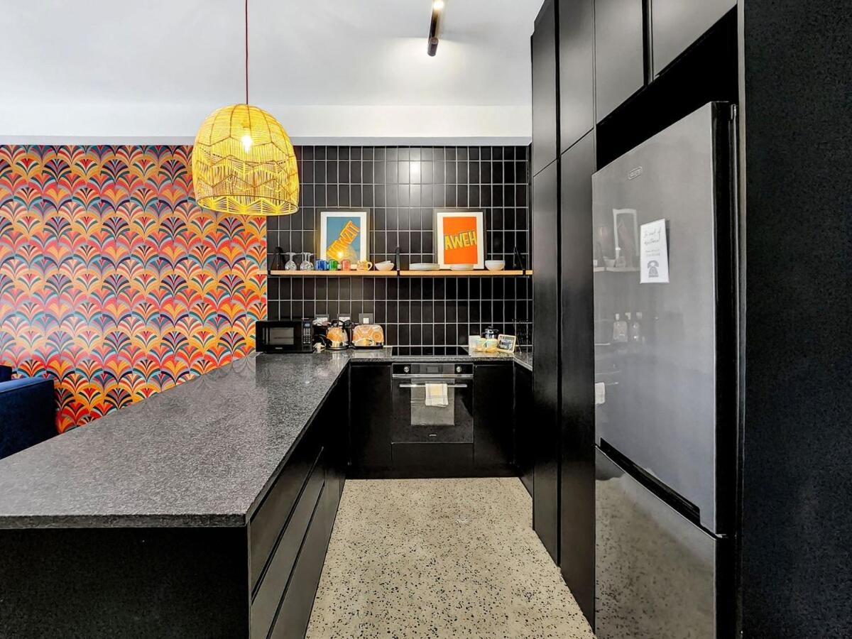 Chic Urban Apartment • Prime Cape Town Location