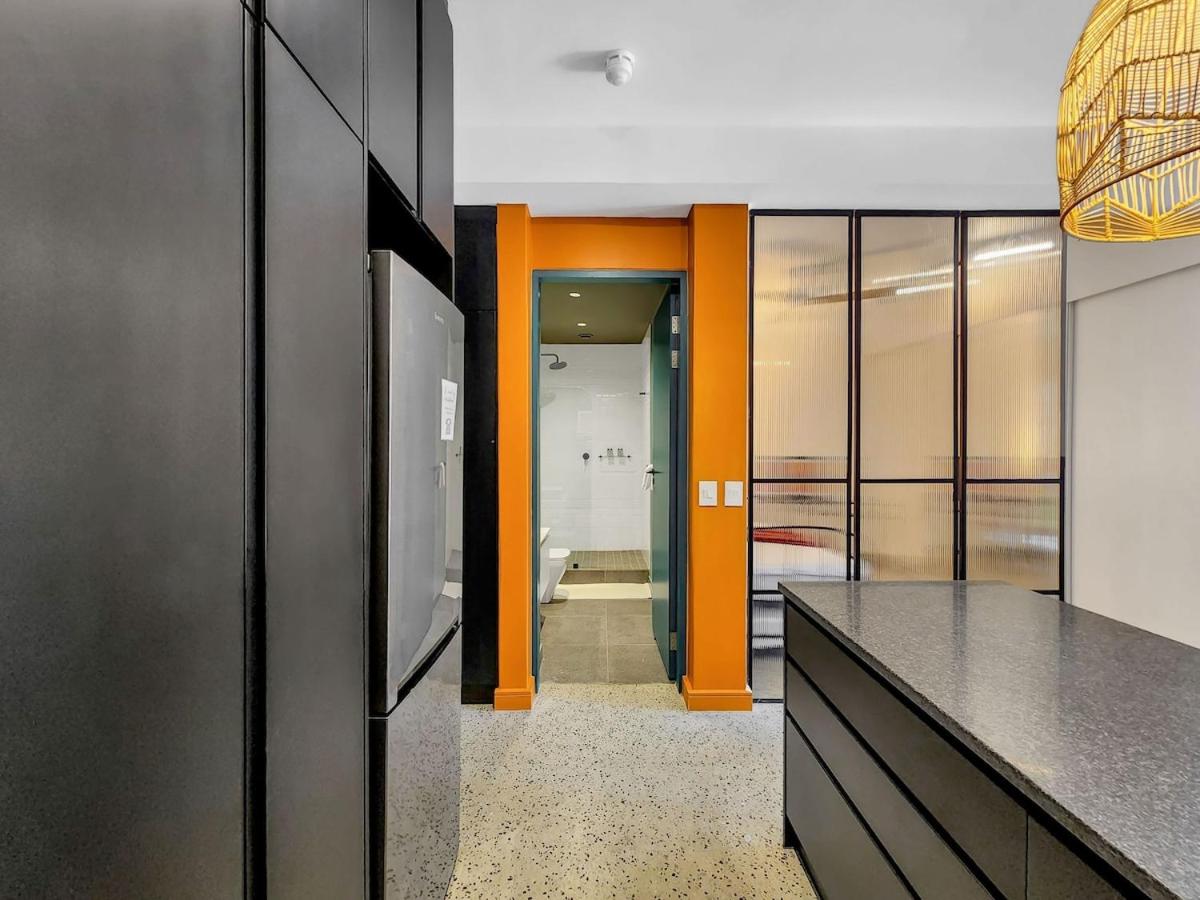 Chic Urban Apartment • Prime Cape Town Location