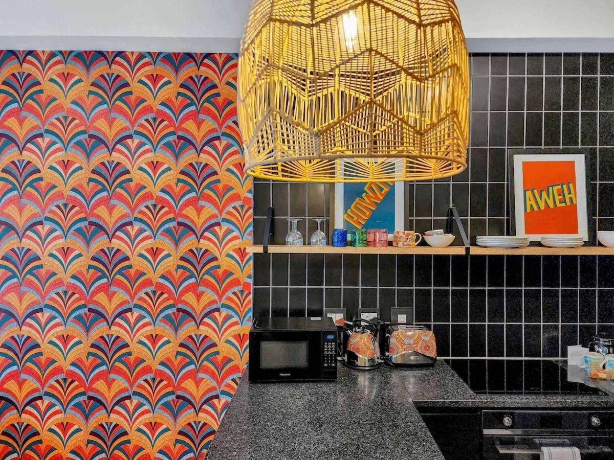 Chic Urban Apartment • Prime Cape Town Location