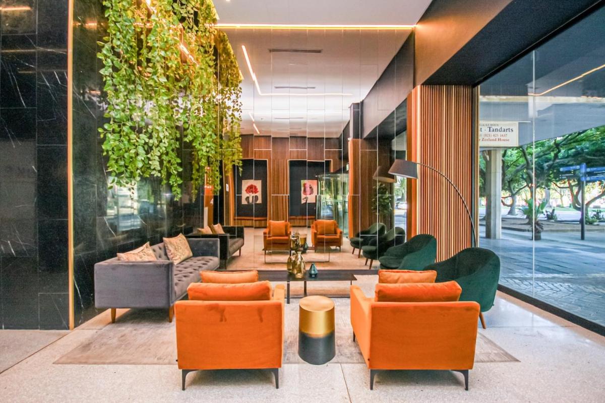 Chic Urban Apartment • Prime Cape Town Location