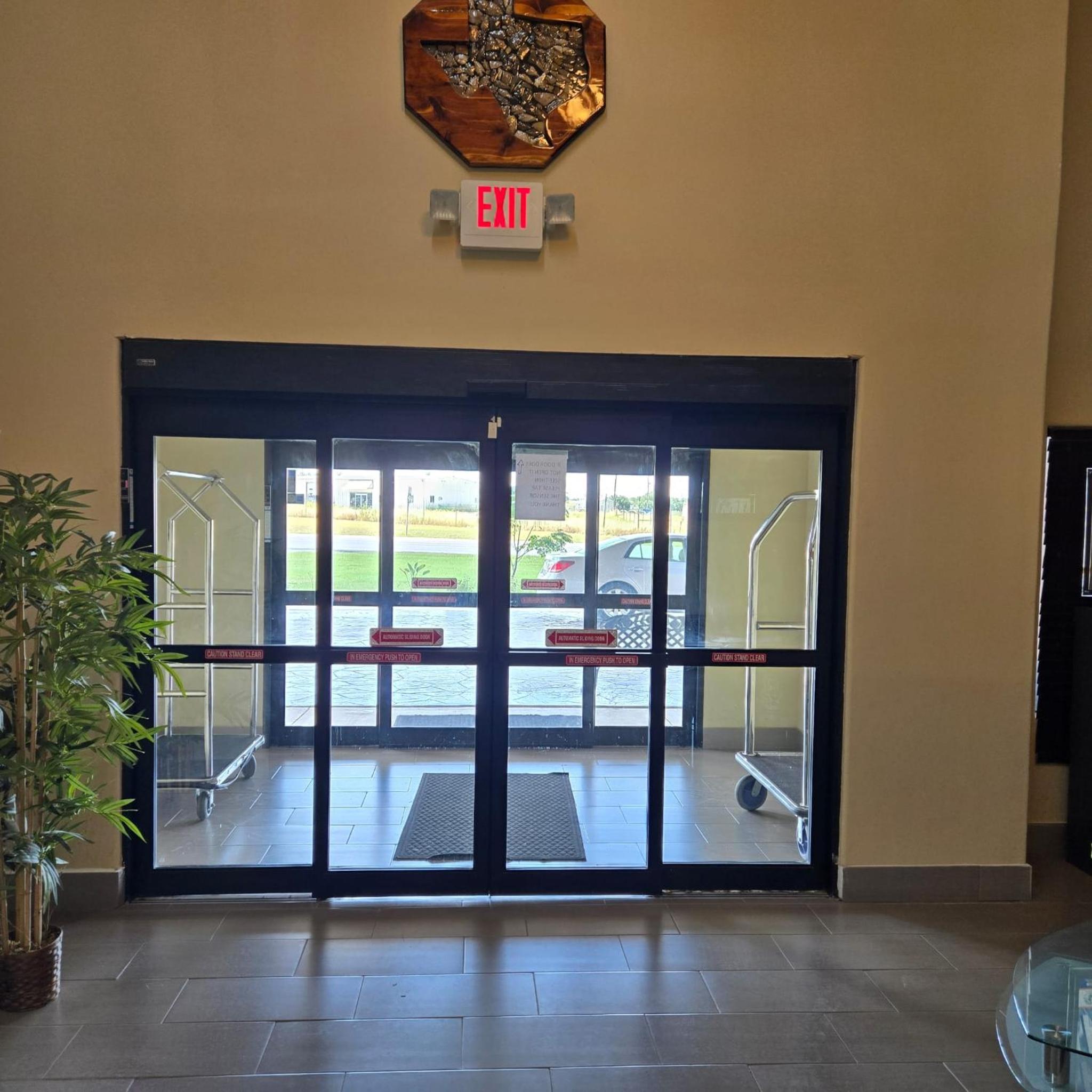 Karnes City Lodge