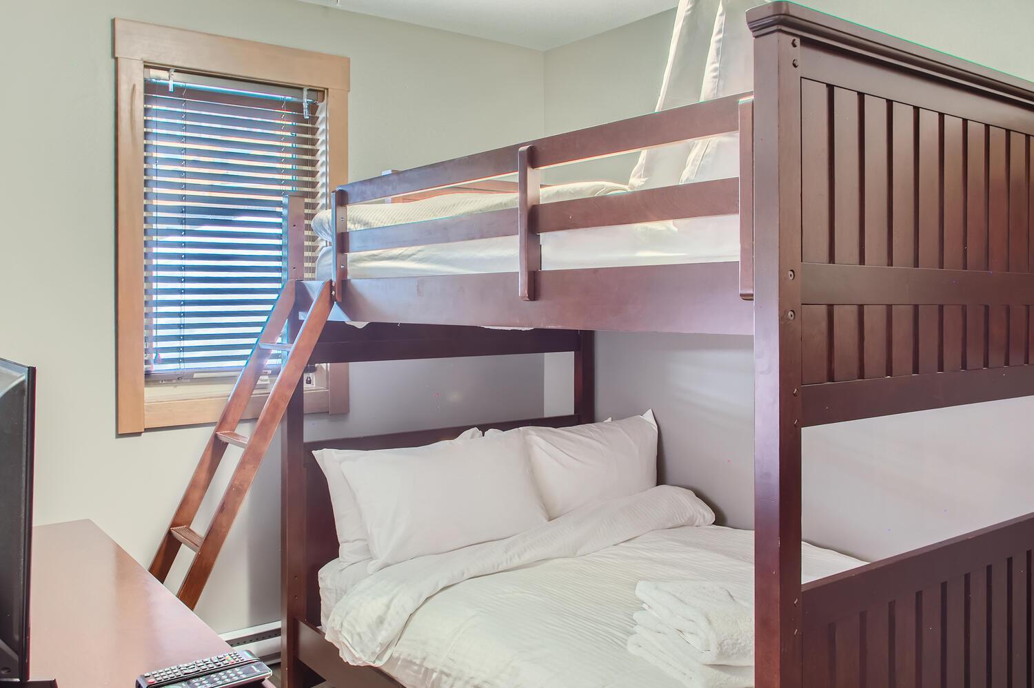 Stonegate Resort Unit B207
