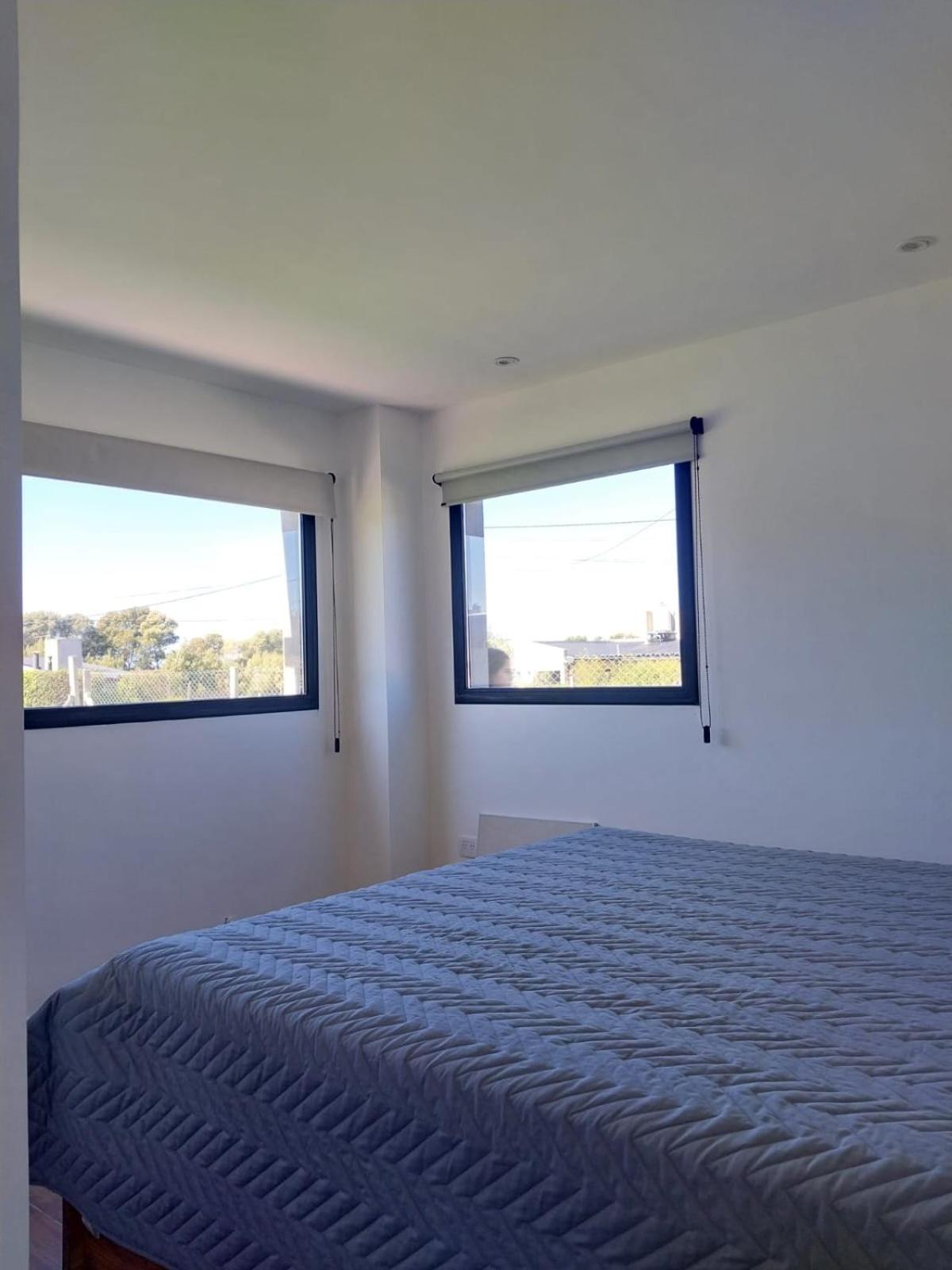 Moderna, calida y luminosa casa en acantilados para 2 Personas
