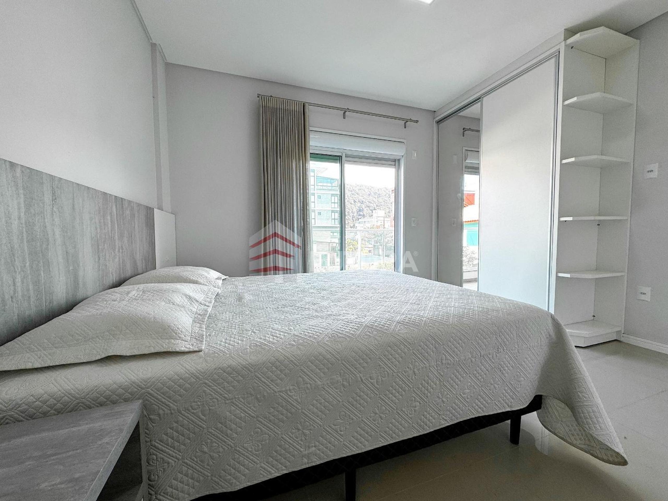 Apartamento com 02 suítes no Mariscal - LA041EF
