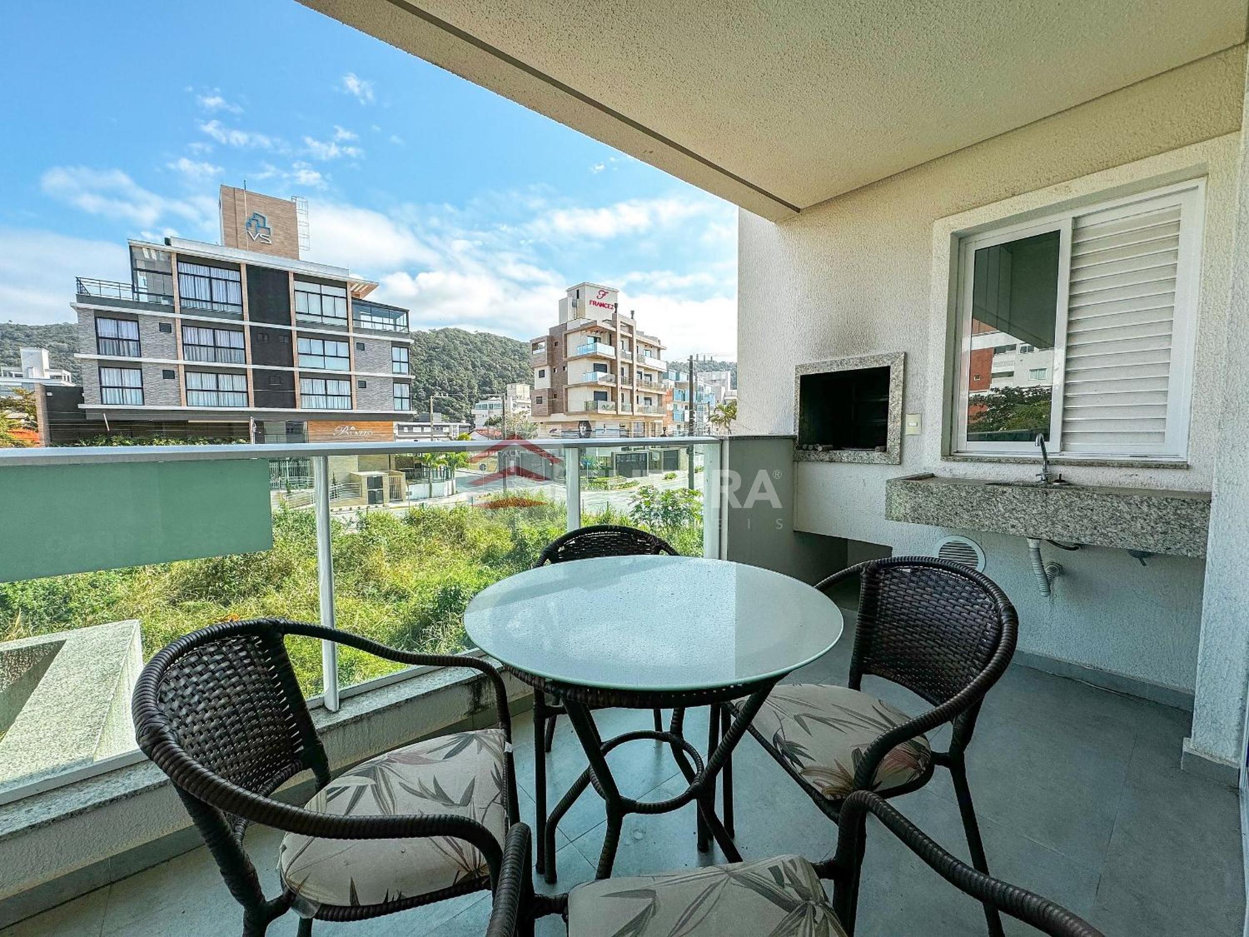 Apartamento com 02 suítes no Mariscal - LA041EF