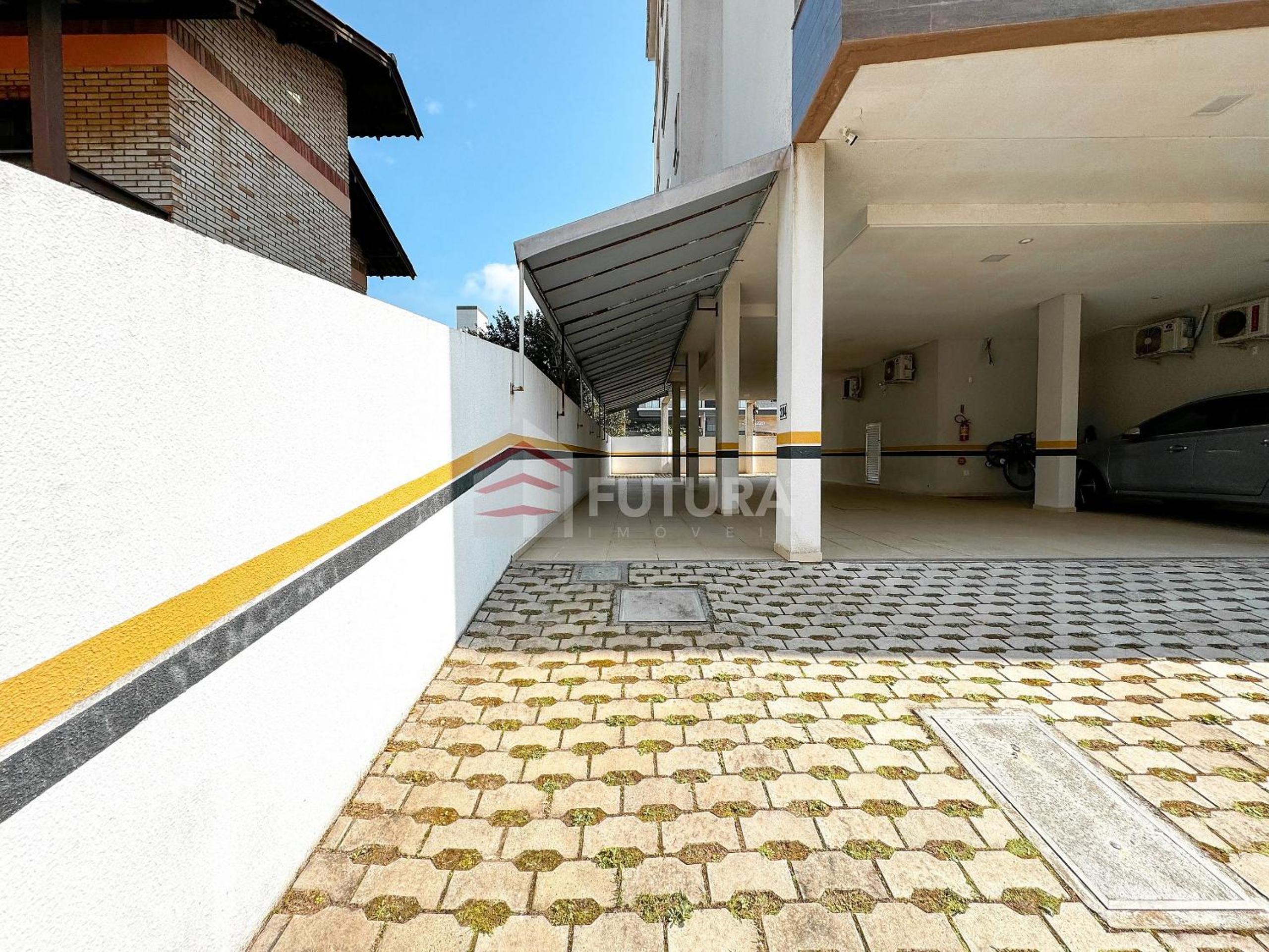 Apartamento com 02 suítes no Mariscal - LA041EF