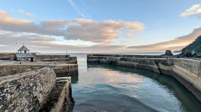 The Britannia Inn & Waves Restaurant — 14
