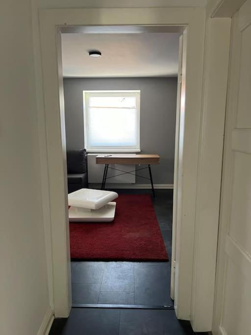 Gesamte Wohnung mit Parkplatz