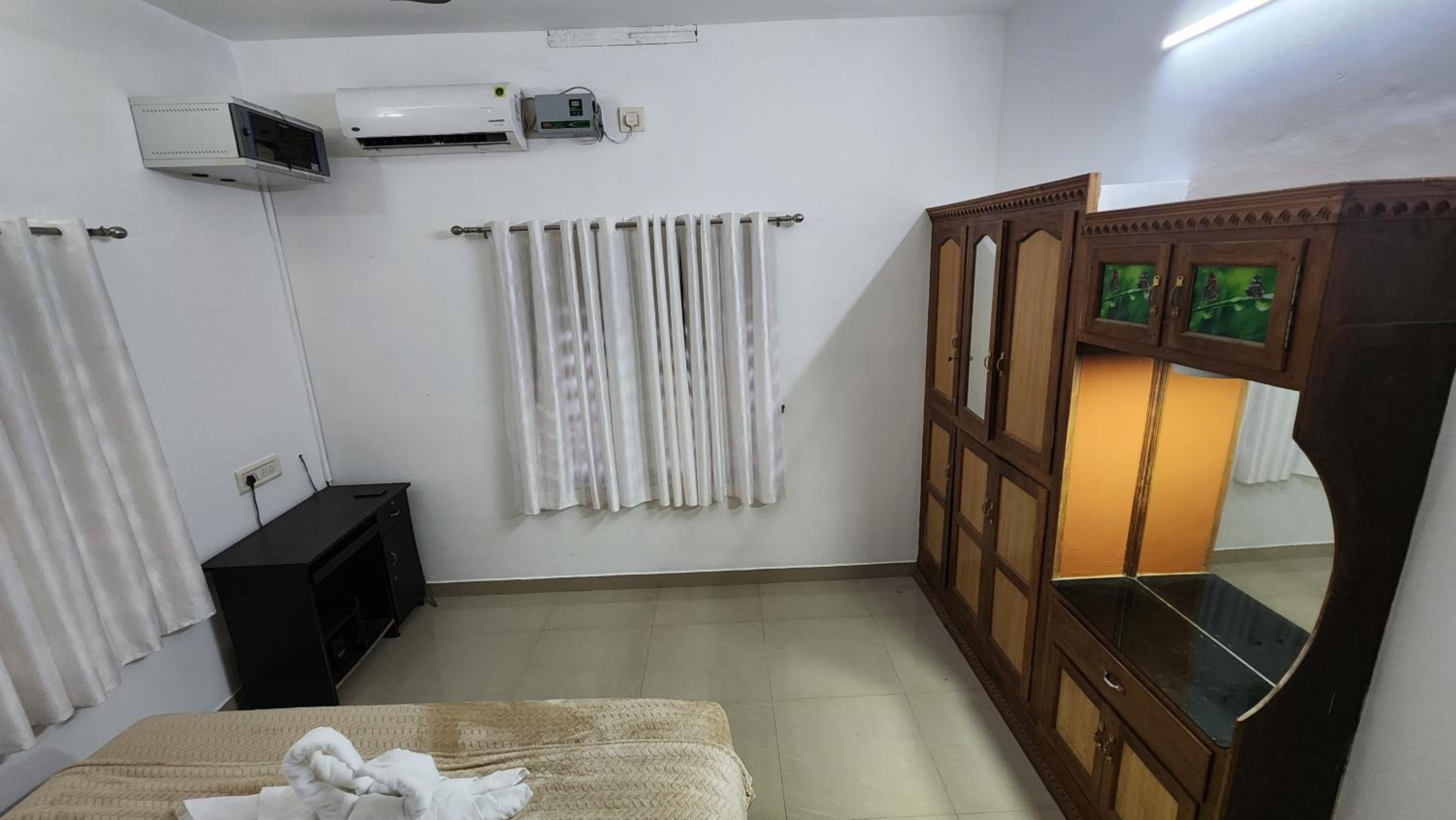 EBs Guest House, photo 11