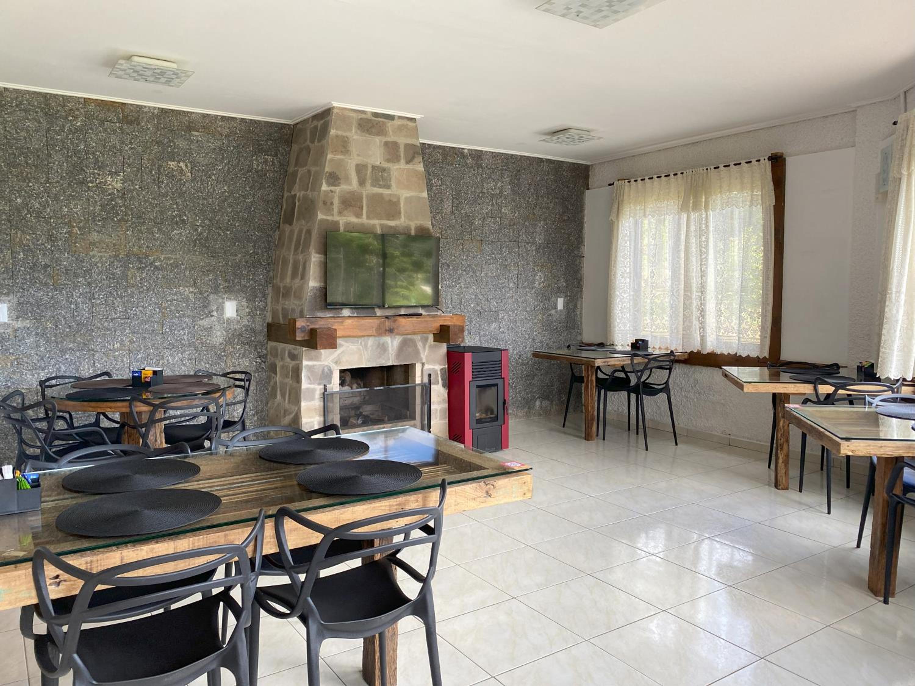 Hibisco Home Hotel