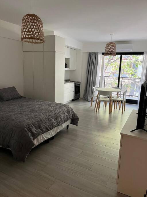 Deluxe Studio with Jacuzzi and CoWork in Palermo