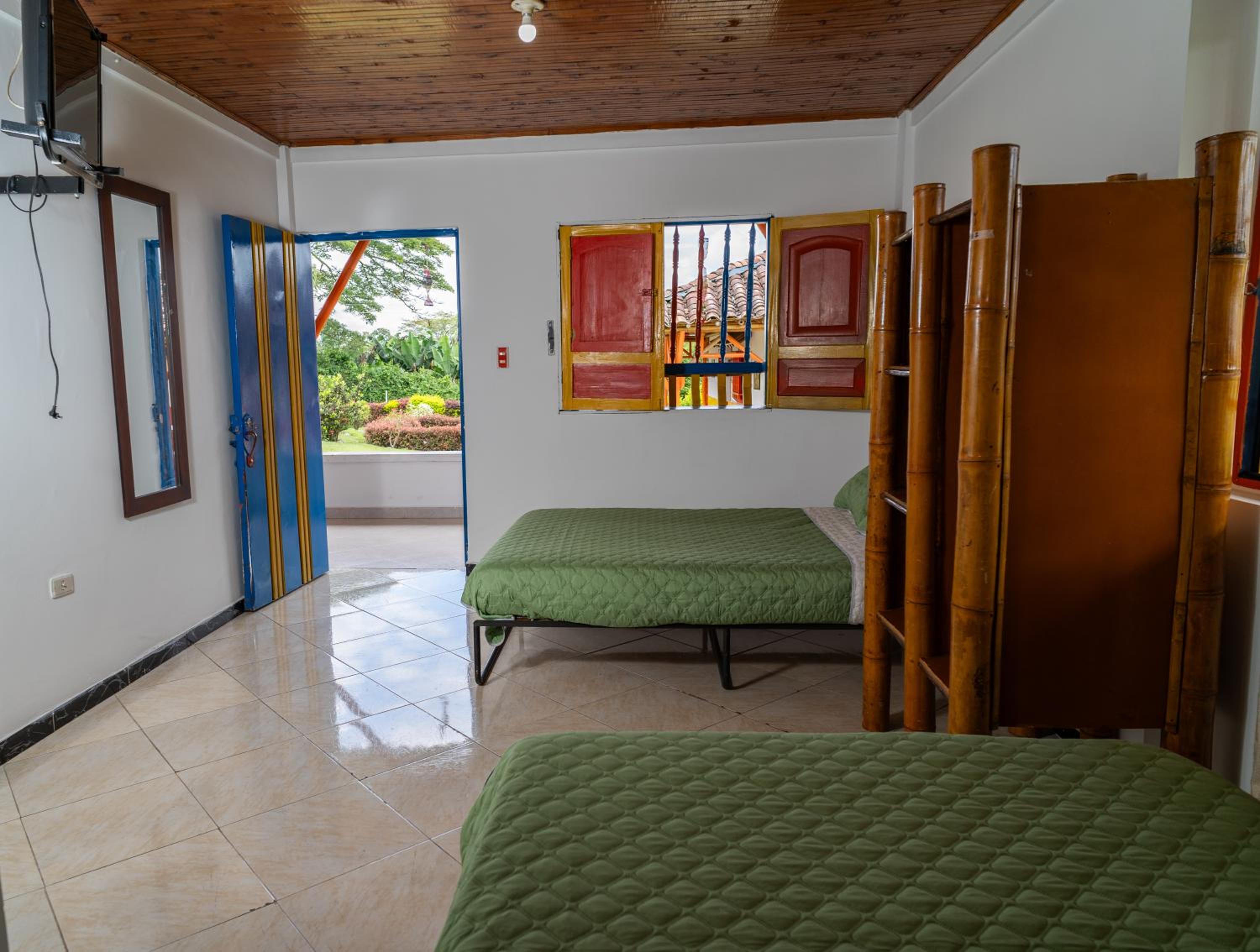 Finca Hotel SHALOM LA DORADA EJE CAFETERO