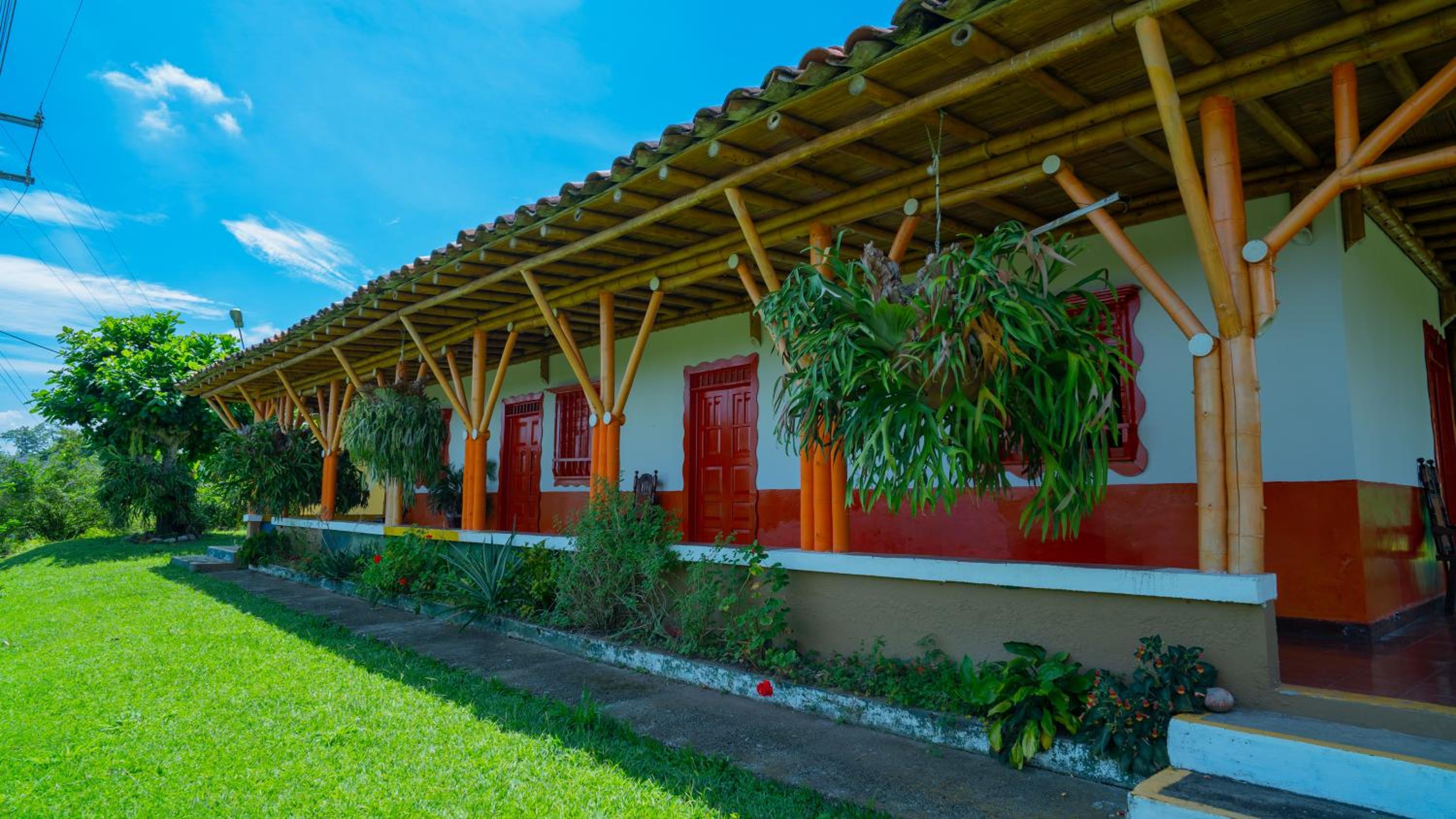 Finca Hotel SHALOM LA DORADA EJE CAFETERO