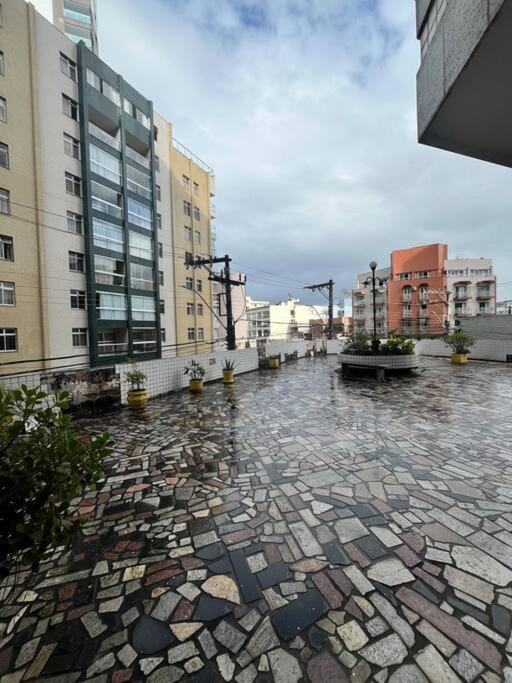 Apt quarto e sala no Centro de Guarapari