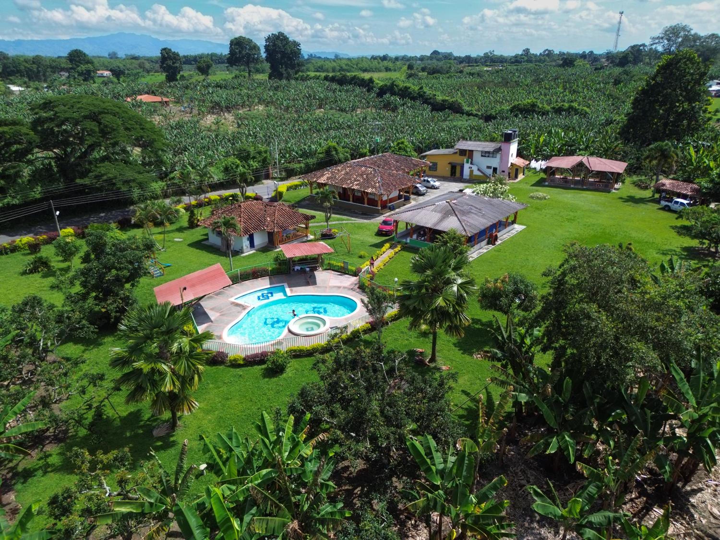 Finca Hotel SHALOM LA DORADA EJE CAFETERO