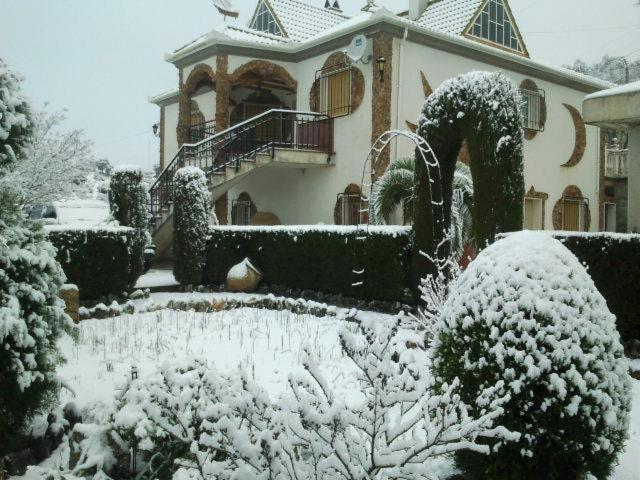 Villa Galones