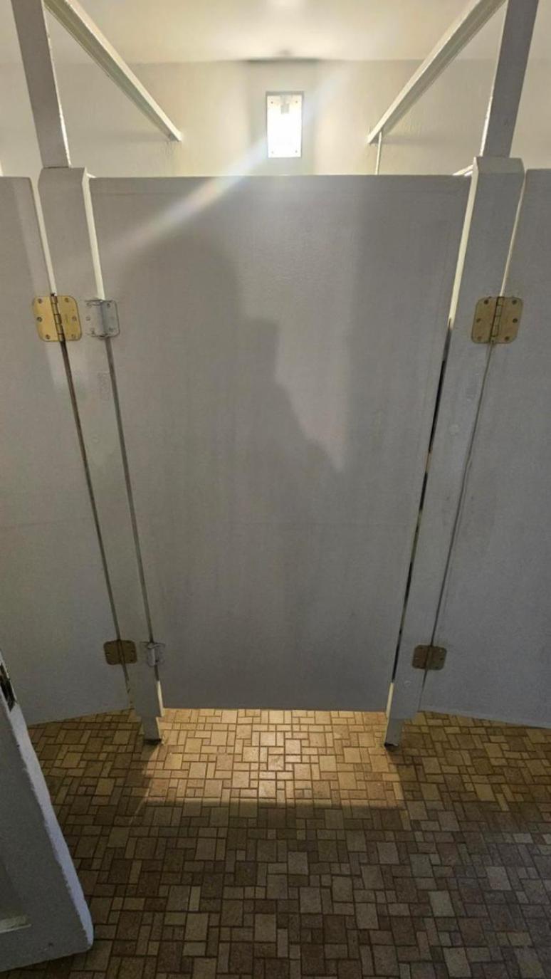 Twin room near Hillsboro