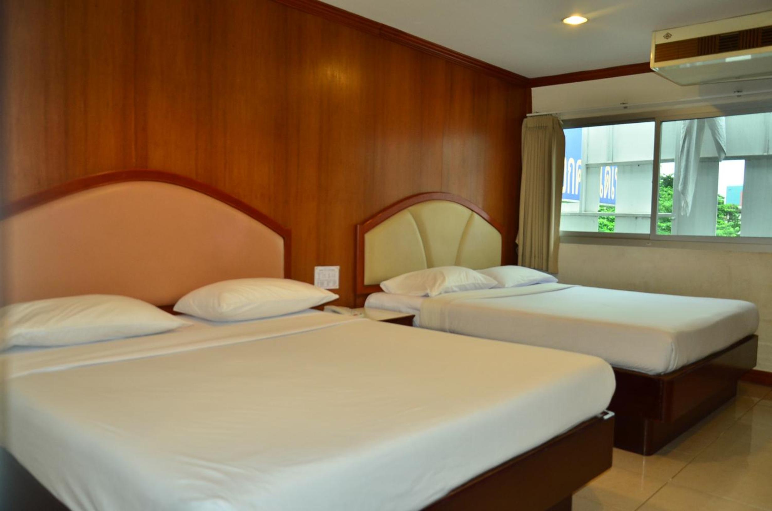 At Bangkok Hotel