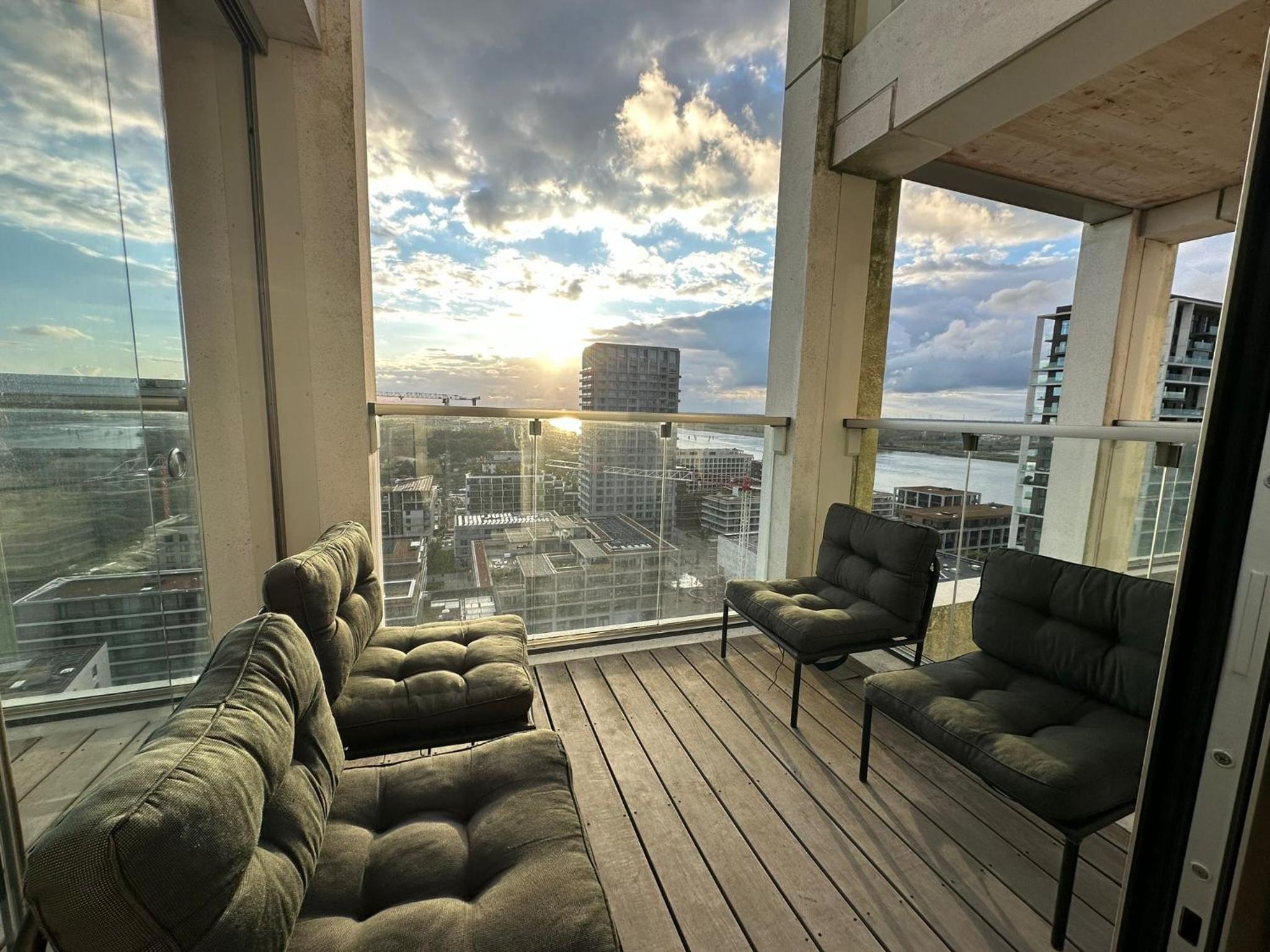 Luxurious Apartment with Panoramic View