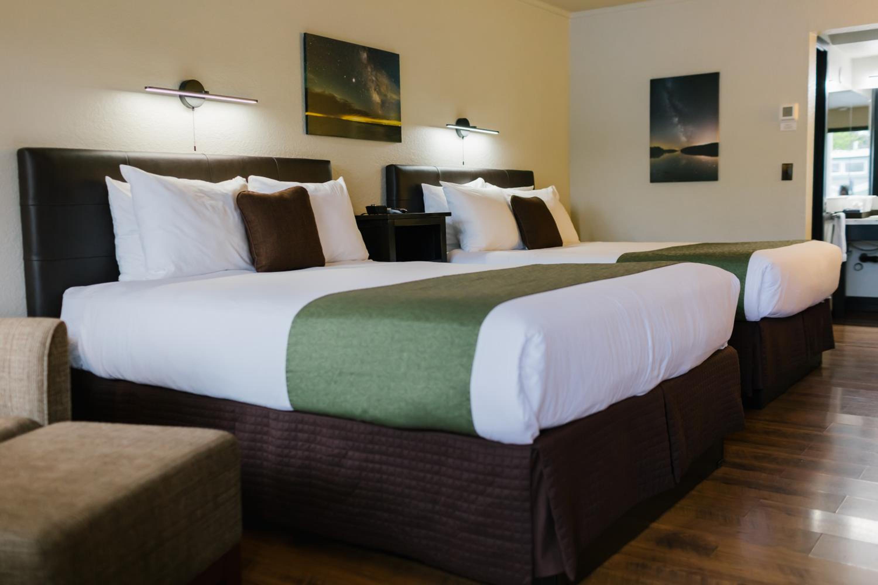 Earthbox Inn & Spa
