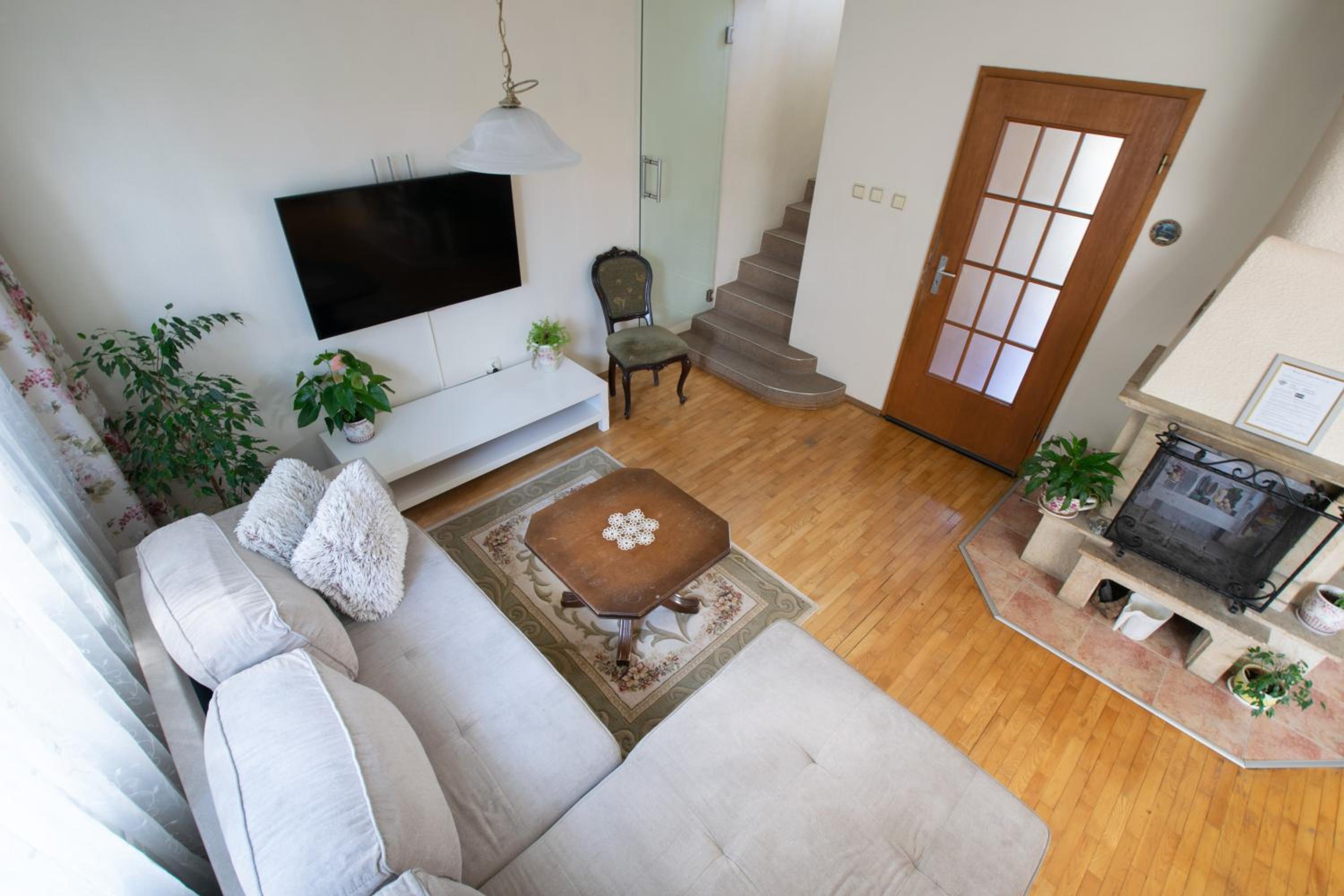 Cosy, quiet house with Vitosha view near Paradise