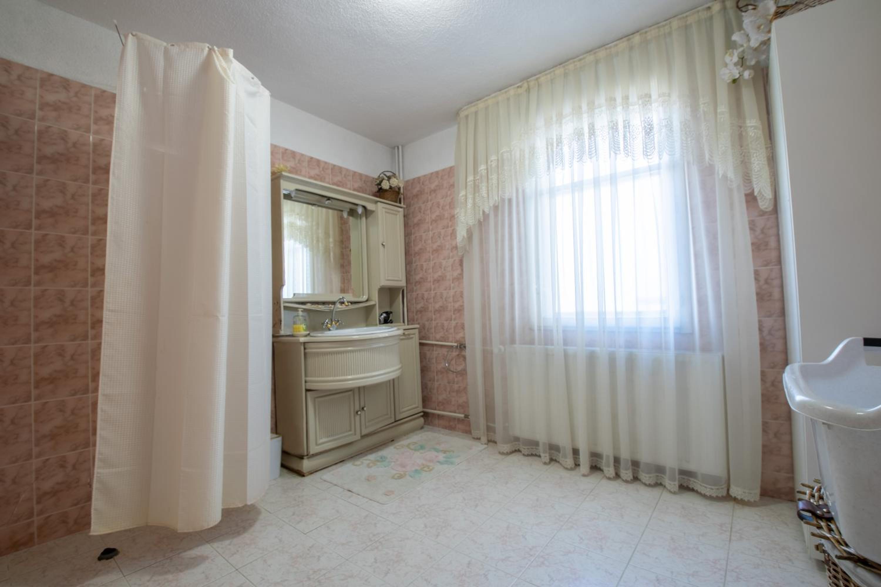 Cosy, quiet house with Vitosha view near Paradise