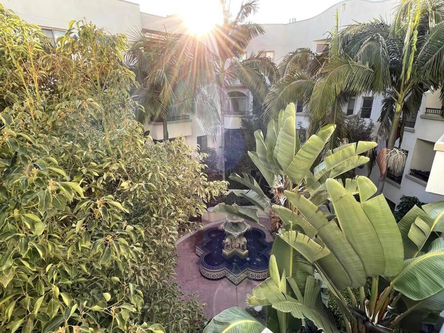 Cozy 2 Bedroom 2 Bathroom Condo with Pool, Gym, Spa
