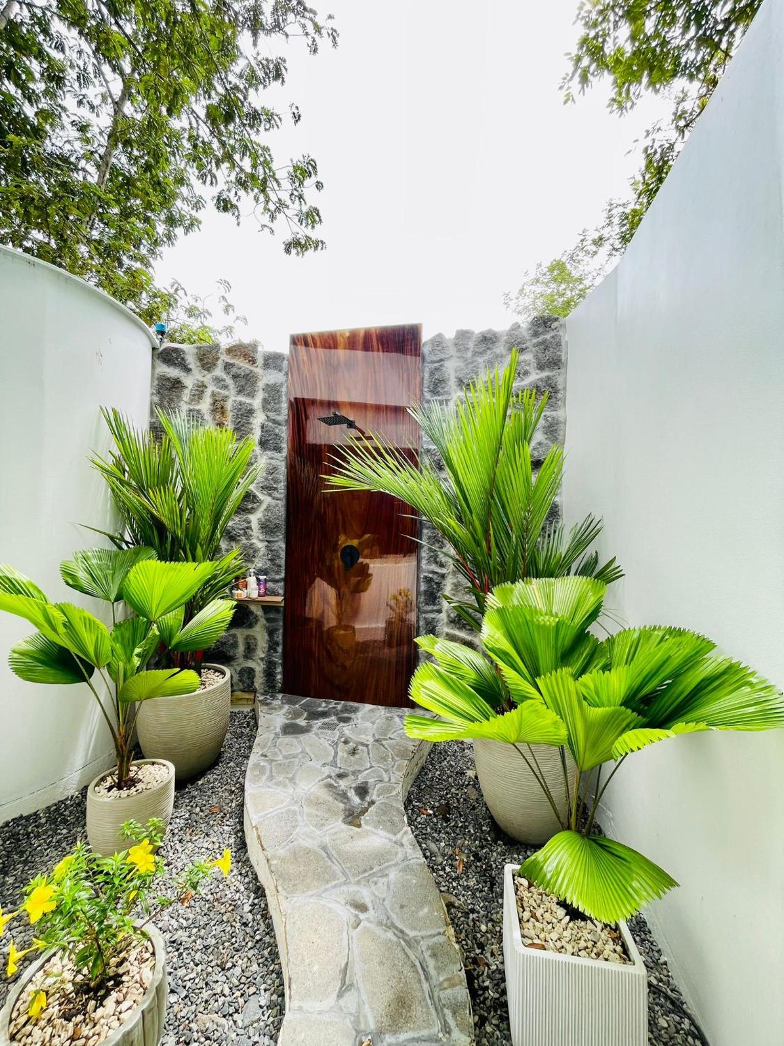 Casa Laguna