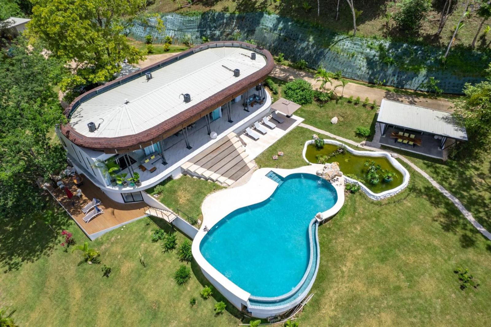 Casa Laguna