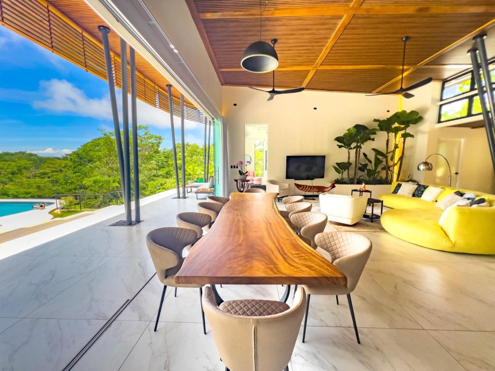 Casa Laguna