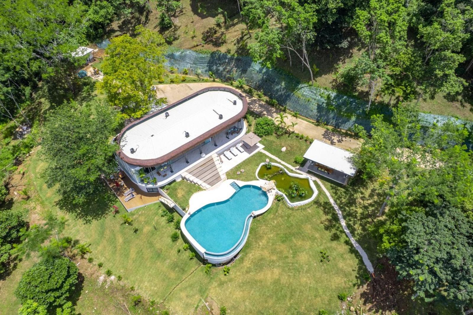 Casa Laguna