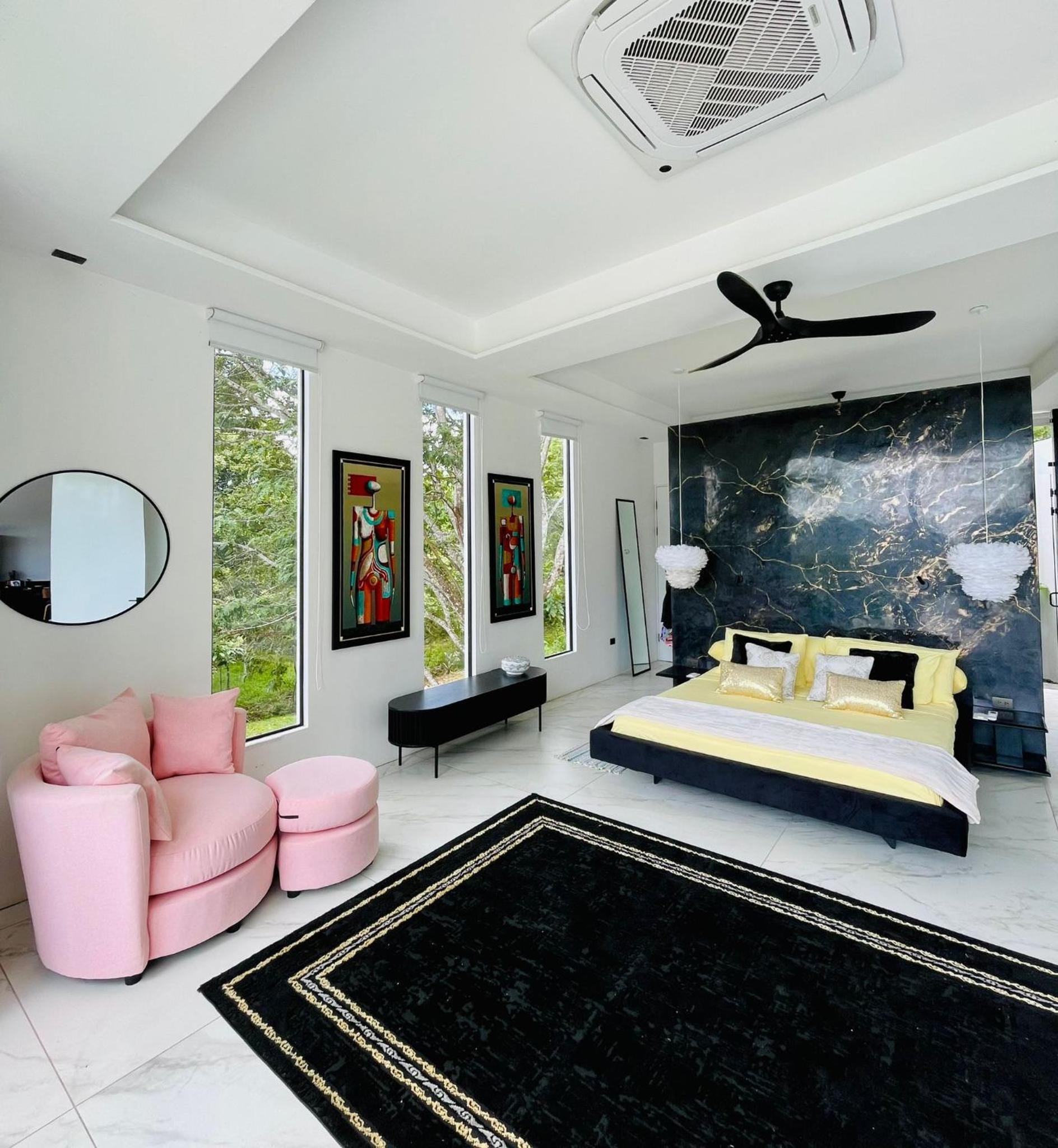Casa Laguna