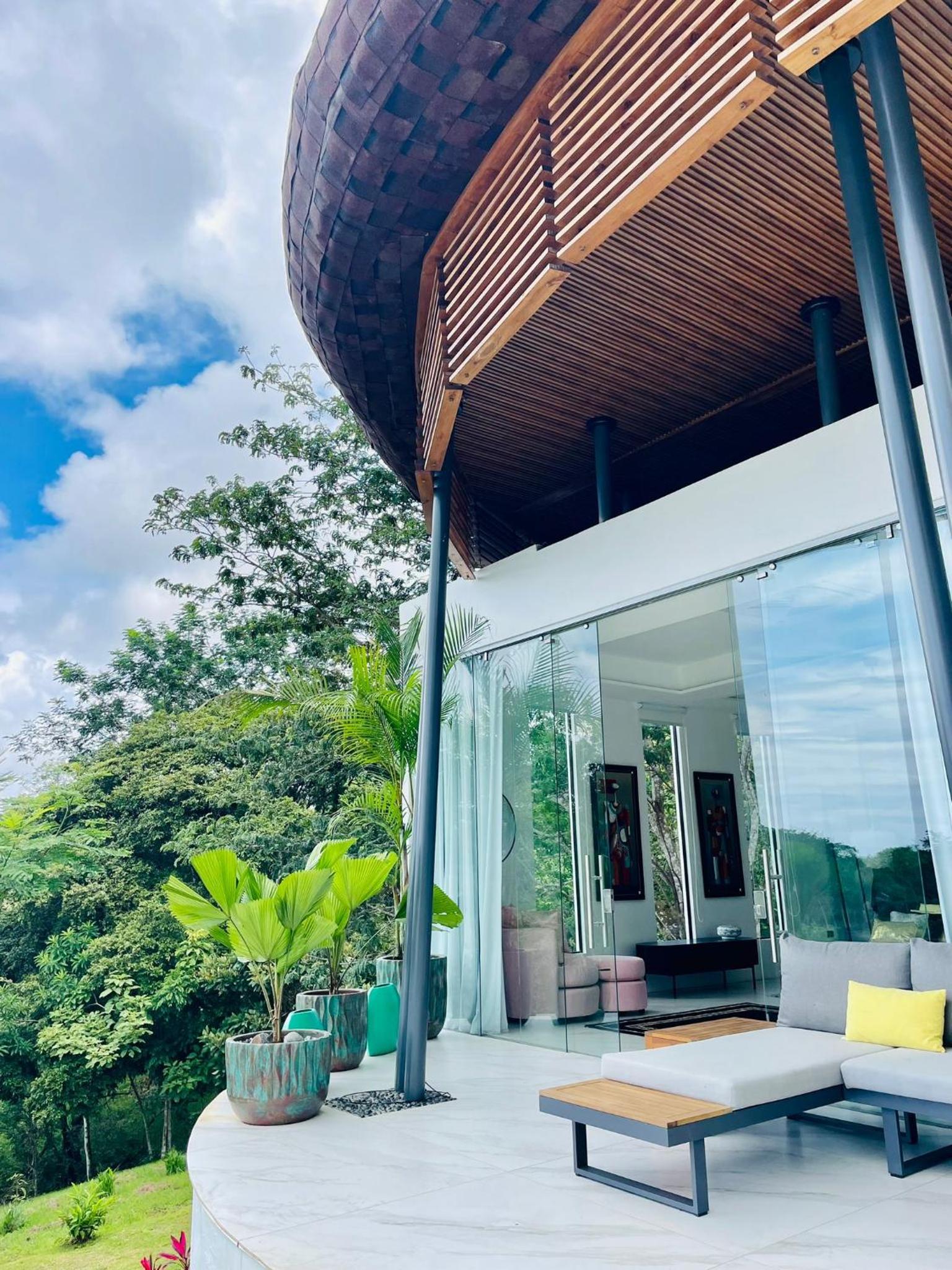 Casa Laguna