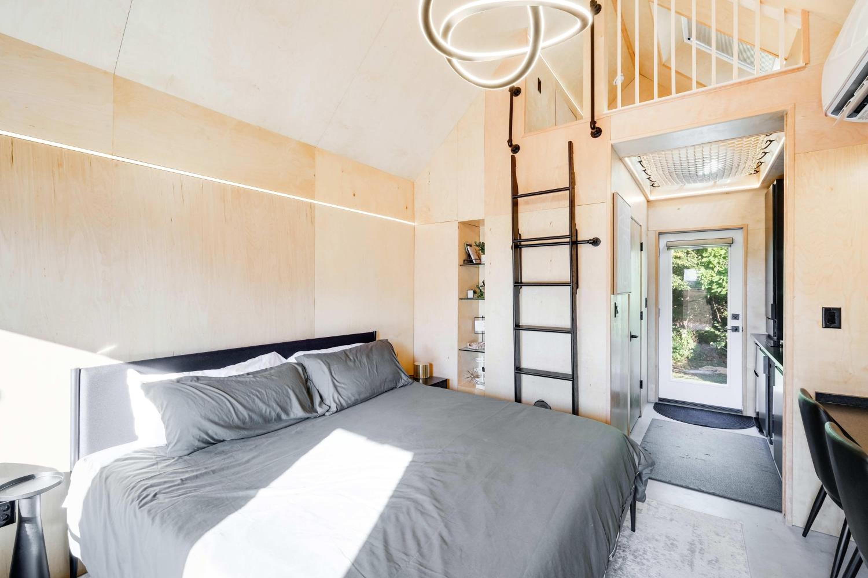 Bunkies-The Commissioner view 2