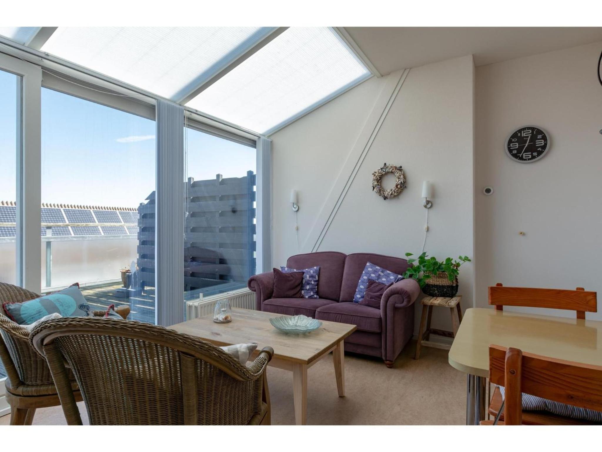 Dorpsplein 23E apartment in Callanstoog square view 2