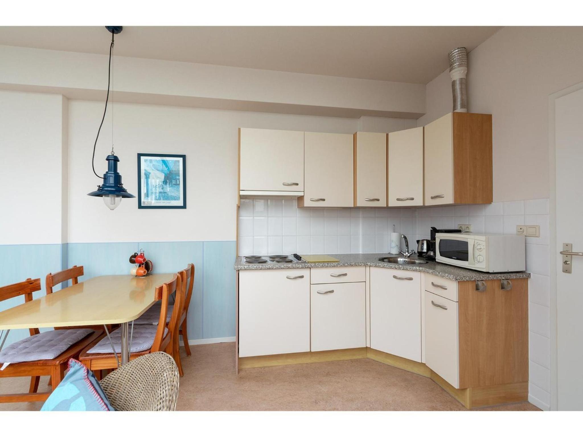Dorpsplein 23E apartment in Callanstoog square view 4