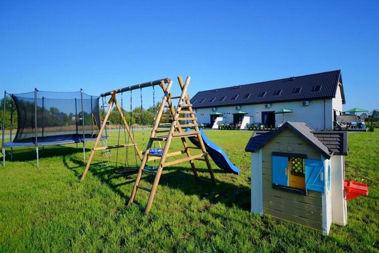 Comfortable and spacious holiday home, Mielenko