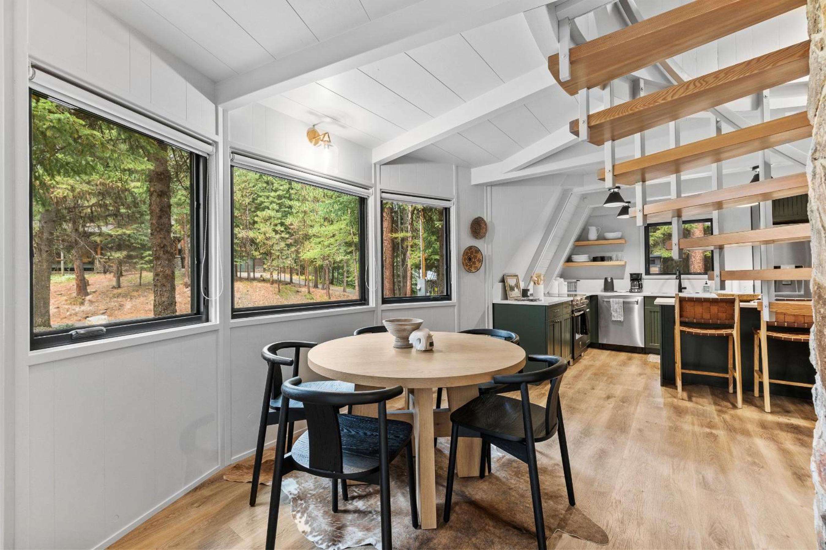 New! River Cabin A-Frame-Remodeled A-Frame on the river, walk to town, lake & dining view 3