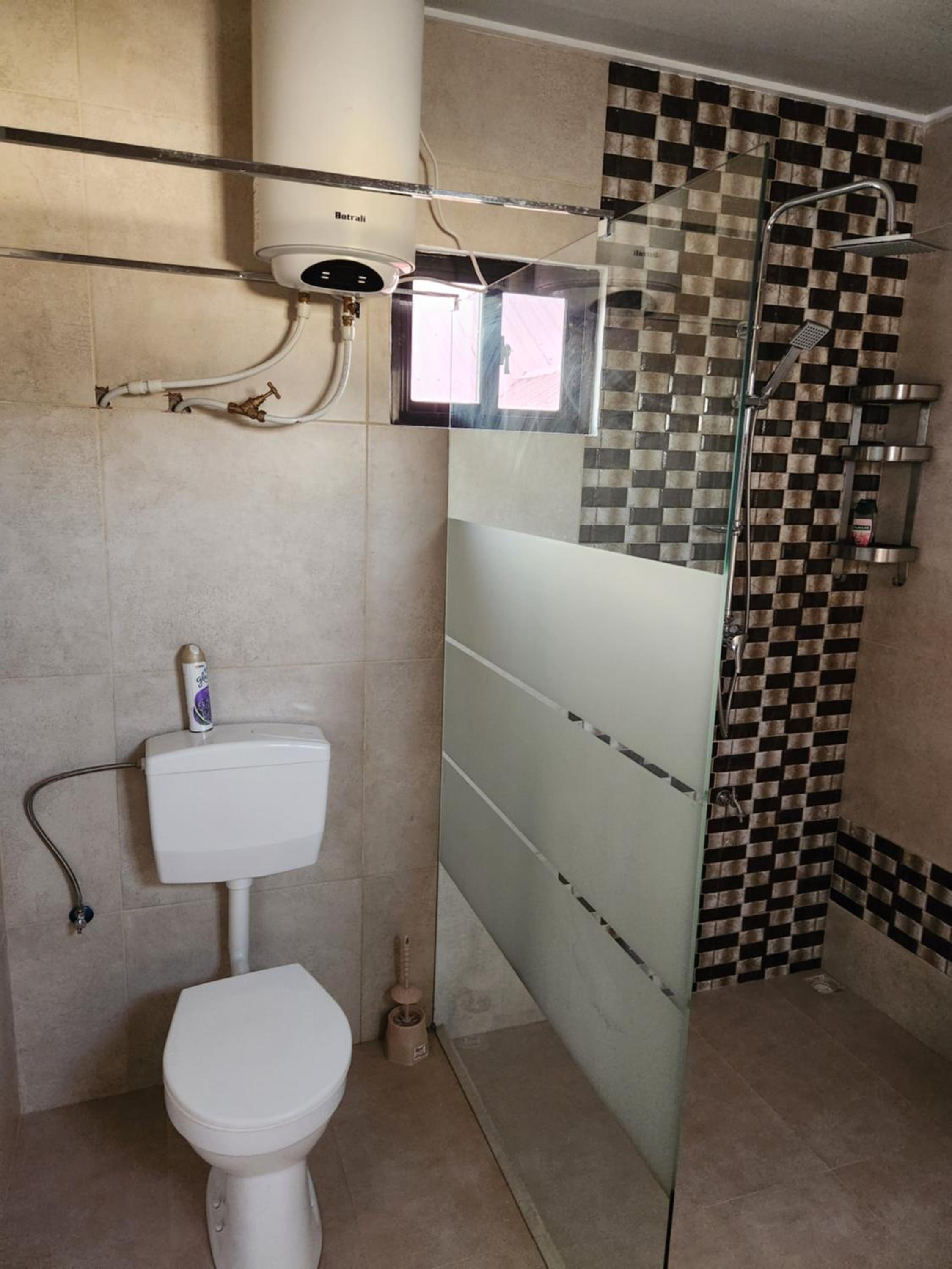 RoRa's Cozy Nest view 5