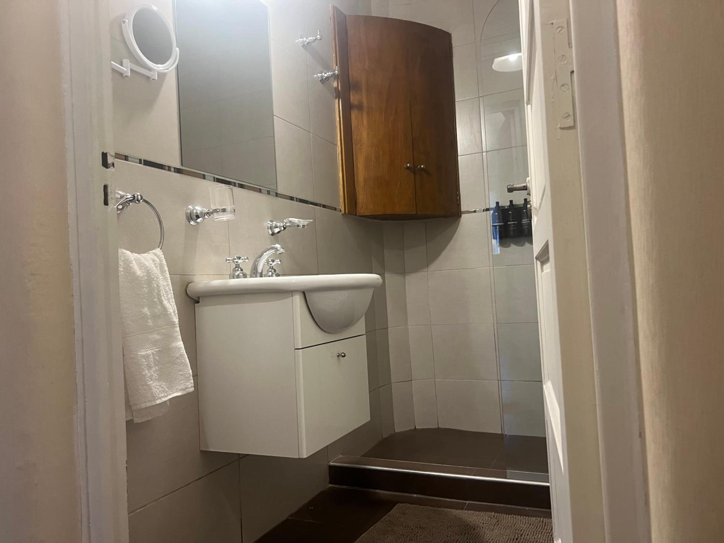 Cosmo Mendoza Suites