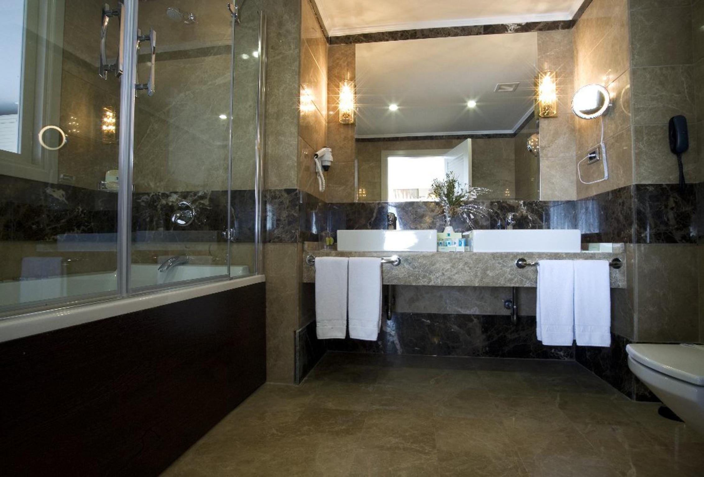 Dream Hill Business Deluxe Hotel Asia - Image 65