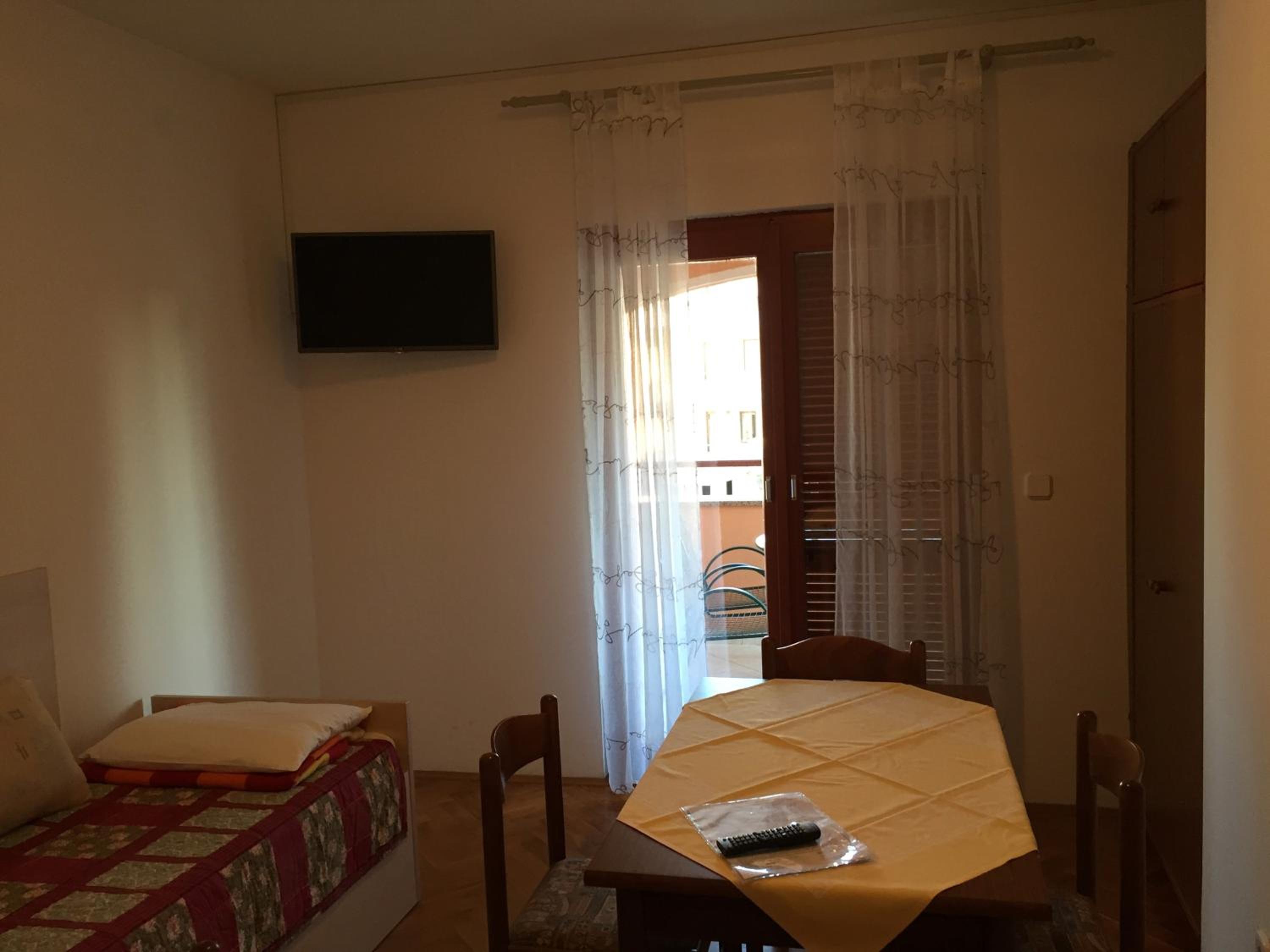 Apartments Zdjelar